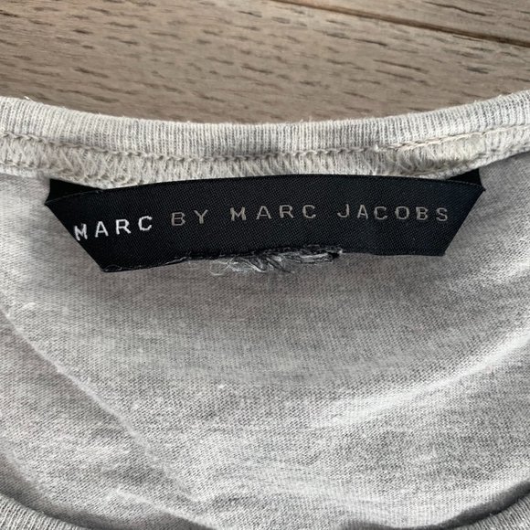 Marc by Marc Jacobs Long Sleeve Grey Tee - Picture 4 of 4